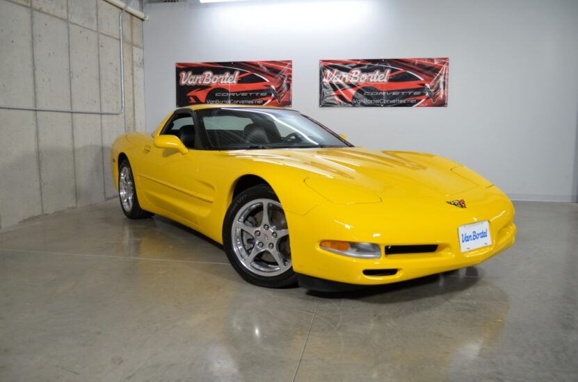 2004 Chevrolet Corvette Base's photo